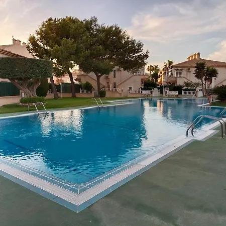 Bungalow Refait A Neuf En Avec Piscine * Torrevieja