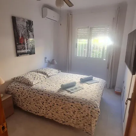 Bungalow Refait A Neuf En Avec Piscine